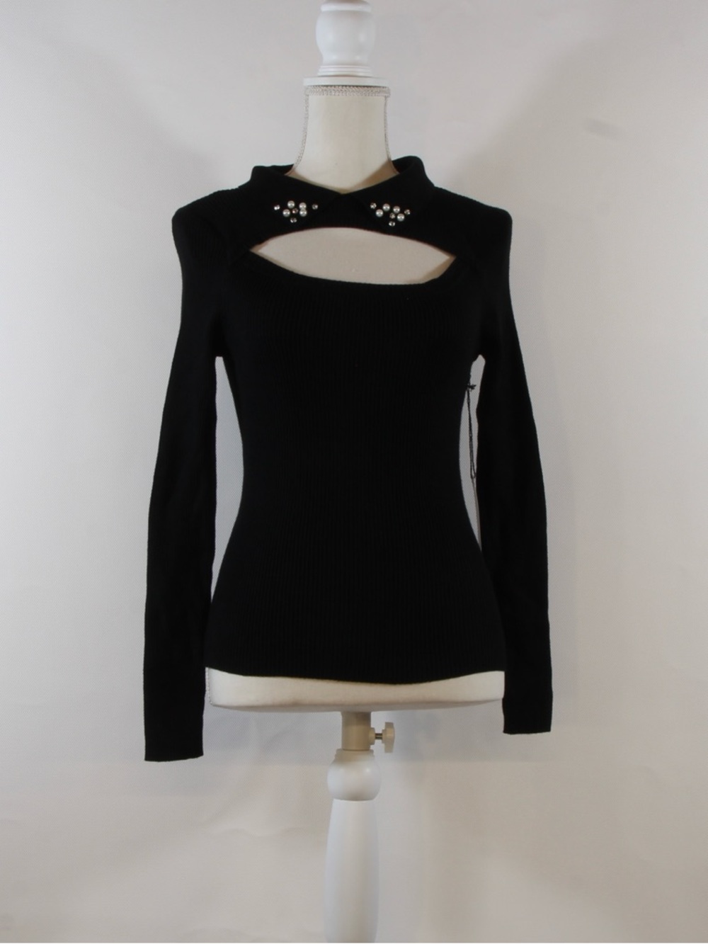 Alice Blue Women's Black Long Sleeve Ribbed Knit Embellished Collared Sweater